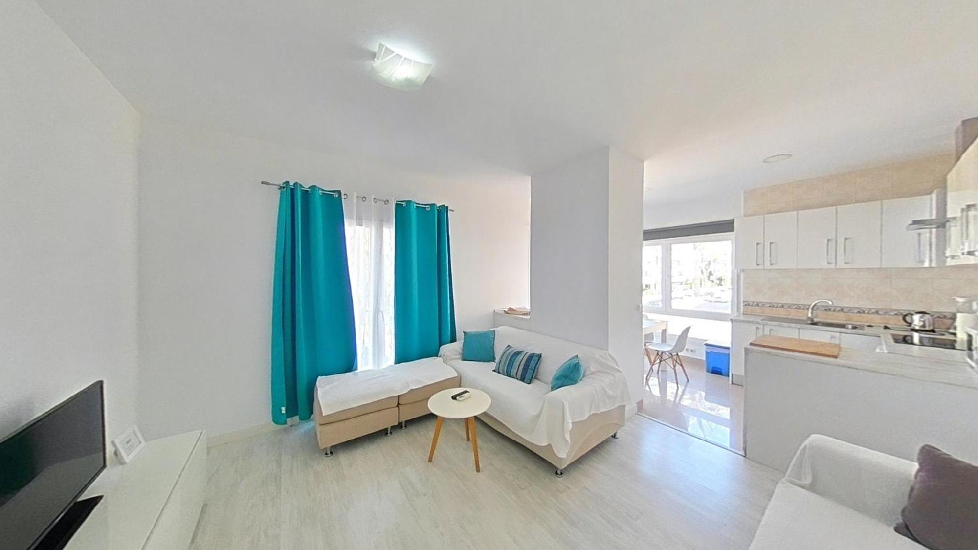 베날마데나코스타 Benalroma A 50 Metros De La Playa! 아파트 외부 사진