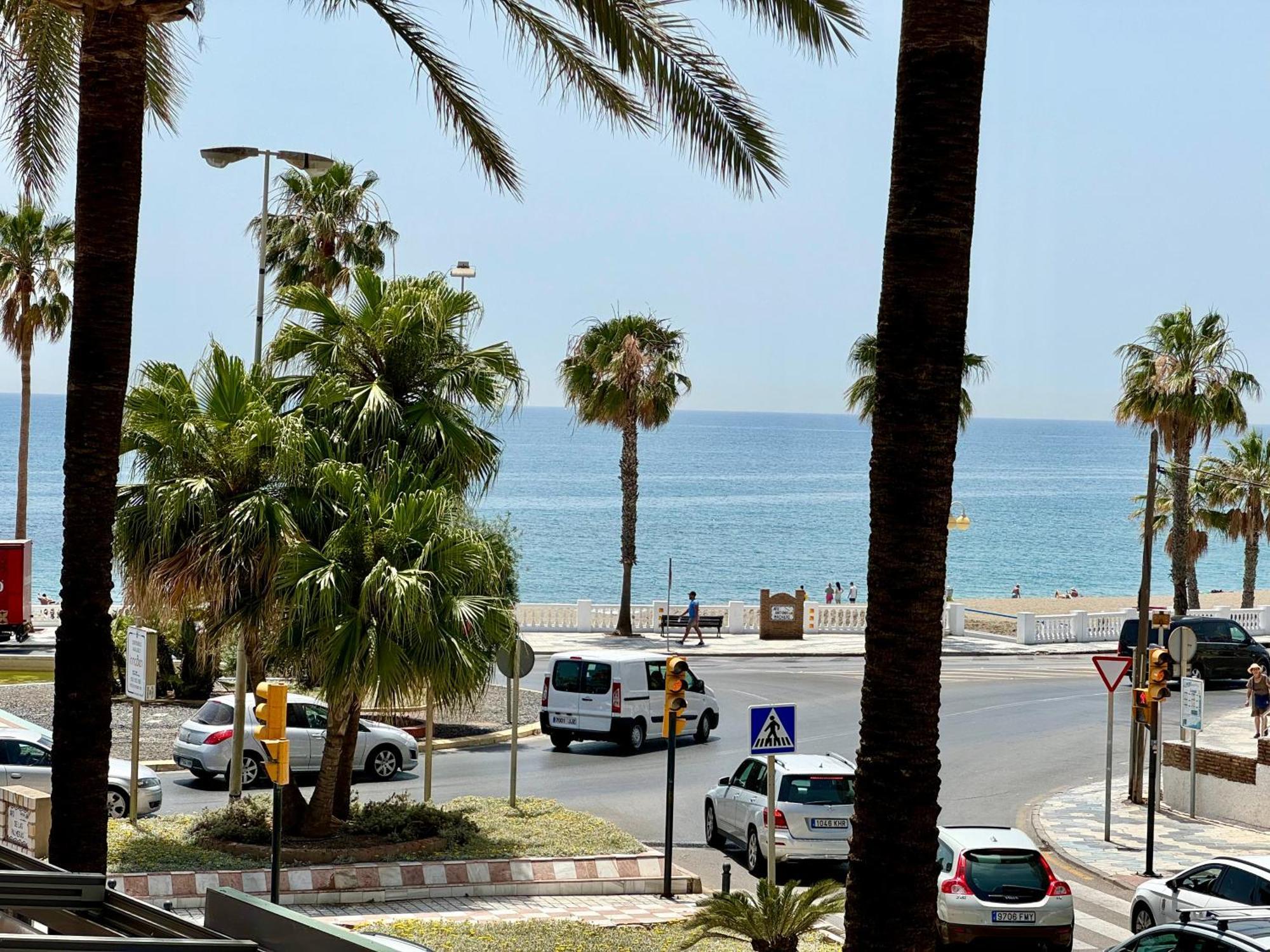 베날마데나코스타 Benalroma A 50 Metros De La Playa! 아파트 외부 사진